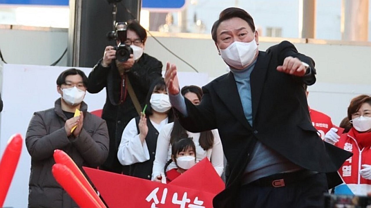 윤석열 "우크라이나 결사 항전 응원…이재명, 국제적 망신"