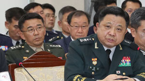 [취재파일] 정치적 군인들 자리다툼 속 빛나는 두 별&hellip;이승도와 박한기