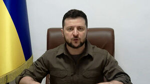 젤렌스키 "기차역 공격, 전원 책임 물을 것"