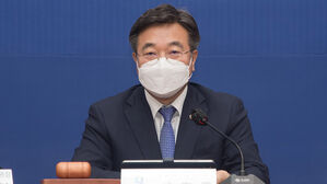 윤호중 "문 대통령 발언, 검찰개혁 주문 뜻&hellip;시기 조정 문제 아냐"