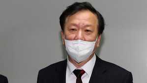 윤 당선인 측 "정호영 '아빠 찬스' 논란, 국회 검증의 시간 지켜볼 생각"