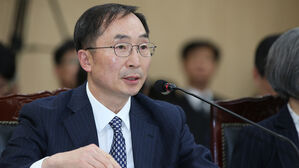 문 대통령, 김필곤 중앙선관위원 후보자 인사청문요청안 재가