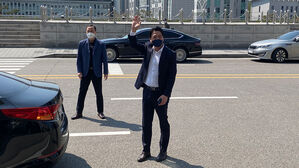 [취재파일] 예비역 소령 1인 vs 1천여 예비역 장성&hellip;누가 군심인가