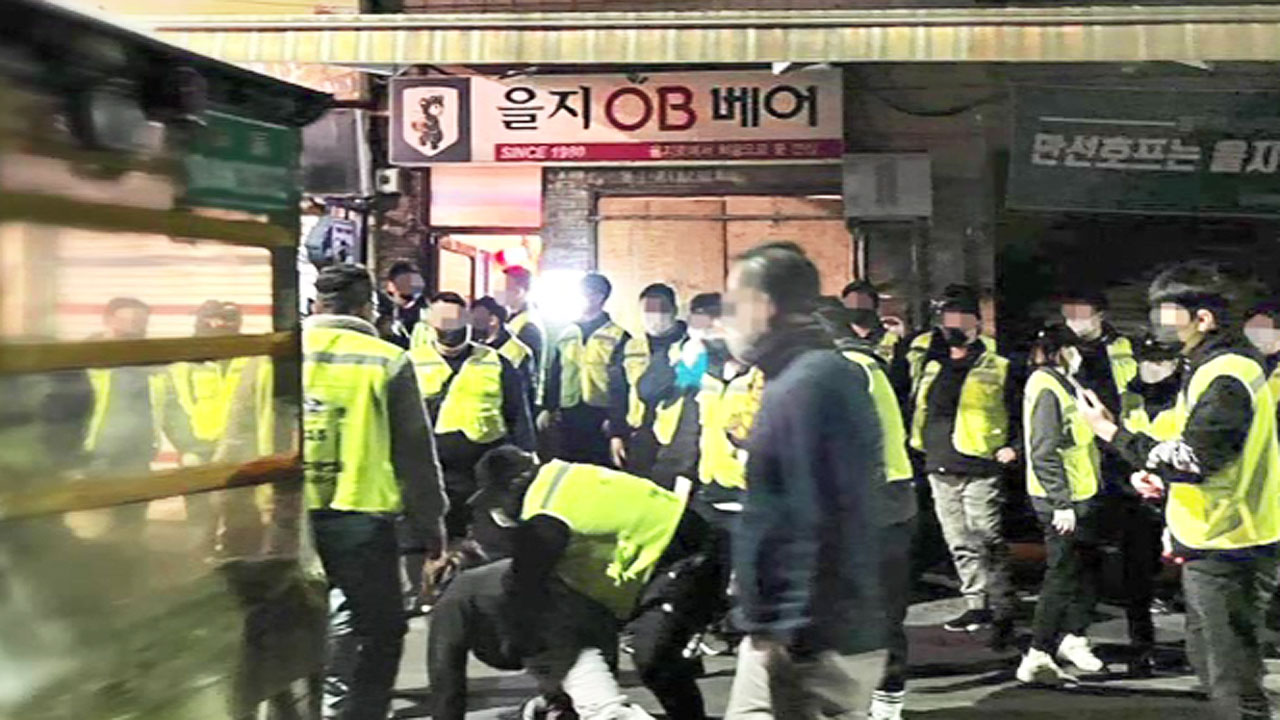 '<!HS>백년<!HE>가게' 을지OB베어 끝내 철거…'집단 행동' 저항
