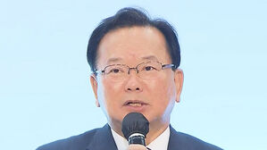 [HOT 브리핑] 김부겸 &middot; 권성동 "문재인 정부&hellip;" 말실수에 아차차