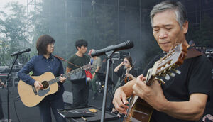 [씨네멘터리] 영화와 함께 다시 돌아온 가객 정태춘