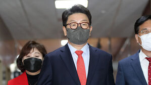 권성동 "윤 대통령, 여성 유리천장 뚫을 기회 줘야 한다는 생각"