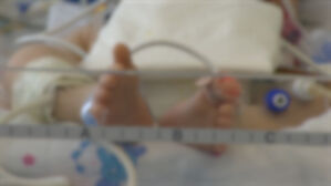 [단독] 응급실 도착한 3개월 영아가 '다발성 골절'?&hellip;의사가 경찰에 신고한 이유 (D리포트)