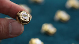 [깊은EYE] 오래 사는 의원님, '선량'인가 '국개의원'인가