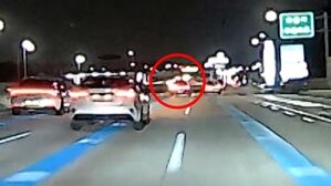 [단독] 범퍼도 날아간 채 시속 200km로 '만취 질주'&hellip;택시기사가 붙잡았다 (D리포트)