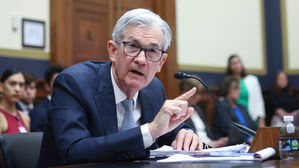 미 의회조사국 "미국 경제, 더블딥 · 스태그플레이션 가능성"