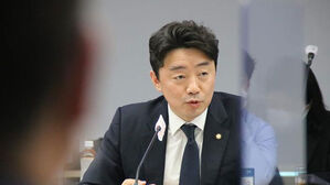 강훈식 "김문수 &middot; 한덕수 '내란 수수방관' 연대&hellip;자중지란 점입가경"