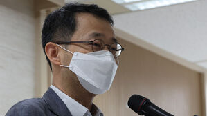 송옥렬, 성희롱 논란에 "자격 없다면 담담히 받아들인다"