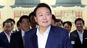 시&middot;도지사 간담회 참석하는 윤석열 대통령