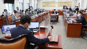 교육위, 학제 개편 '도마'&hellip;야당 "학생은 마루타인가" 공세