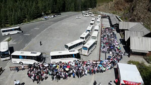 하이난 이어 신장·티벳도..휴가지 잇단 타격