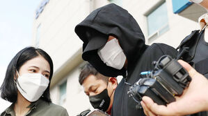 캠퍼스 성폭행&middot;추락 사망&hellip;법원 "대학에 손해배상 책임 인정 어려워"