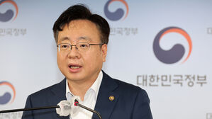 윤 대통령, 조규홍 복지장관 임명 재가