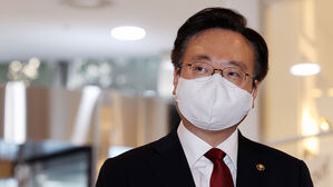 [단독] 조규홍 장관 후보자 배우자, 숨진 부친 등록해 부당 인적 공제