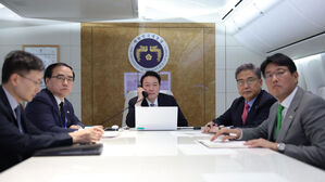 [취재파일] '북 SLBM' 1호기 안보회의…유례없는 공개에 해석 분분