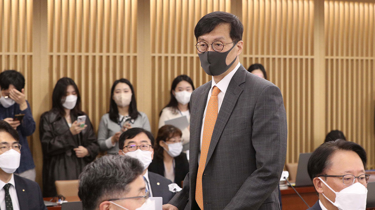 기준금리 내년 상반기까지 오른다…"3.75%까지 오를 수도"