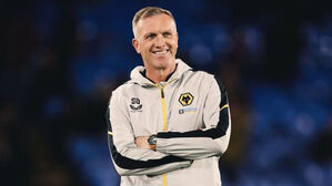 새 감독 못 구한 울버햄튼, 2023년까지 데이비스 대행 체제로