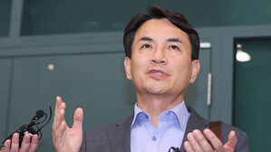 김진태 "채무상환은 끝이 아닌 GJC &middot; 레고랜드 정상화 첫걸음"