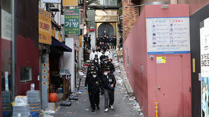 위 5m, 아래 3.2m&hellip;병목 만든 해밀톤호텔 '불법 증축'