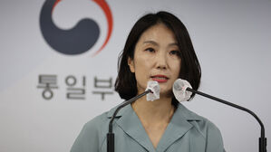 통일부, '북 주민 추정 사체' 인도 시도…북, 응답 안 해