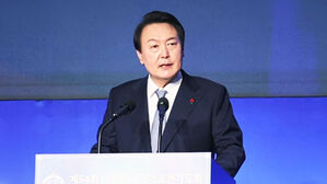 '법 &middot; 원칙' 연일 강조한 윤 대통령&hellip;2차 명령 준비