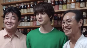 [SBS Star] VIDEO: Traditional Liquor Maker Praises BTS JIN's Beauty&middot;Learning Attitude to the Skies