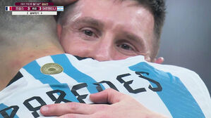 [영상] 얼싸안은 '원팀' 아르헨…월드컵 우승 확정 순간 (아르헨티나 vs 프랑스)