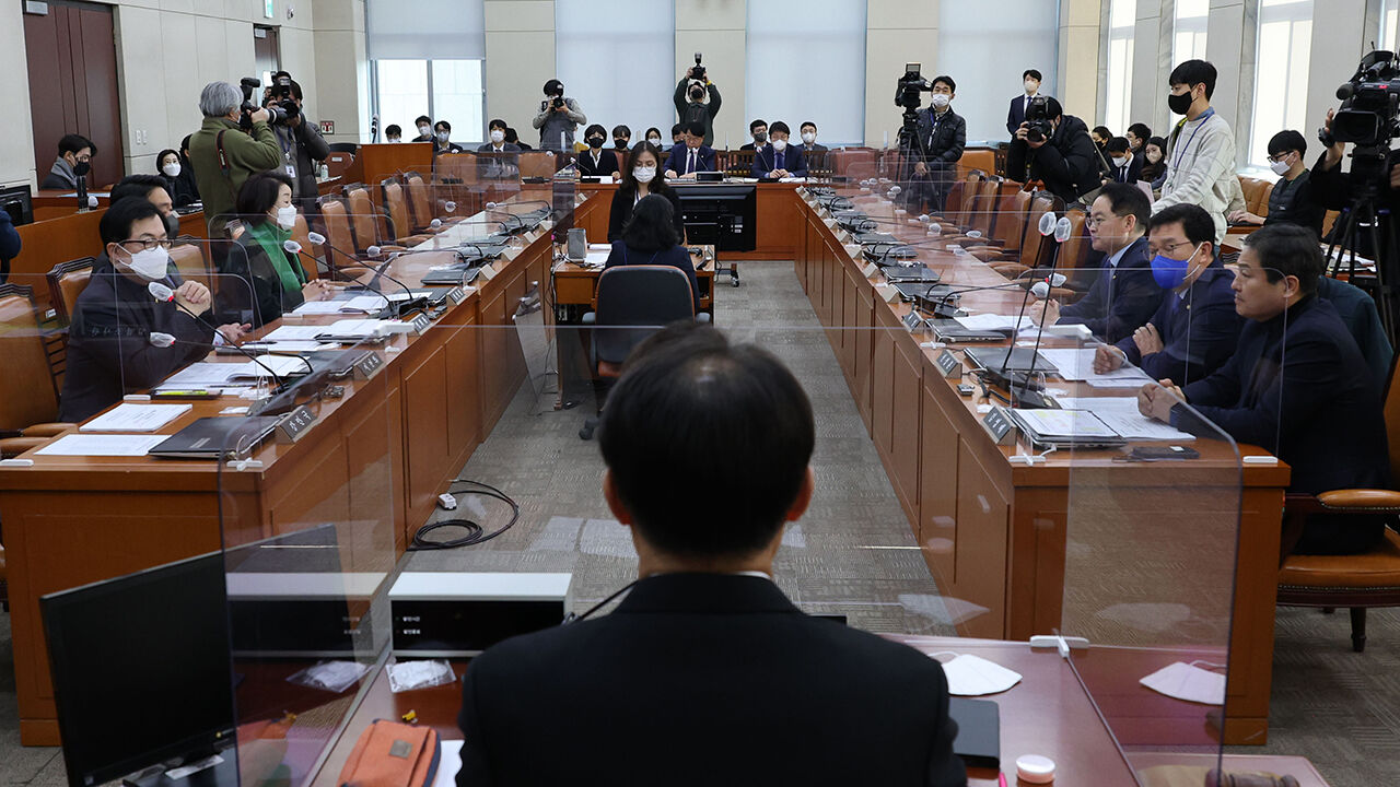 정개특위 '연동형 비례제' 개편 착수…"비례제 개선에 합의"