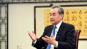 중국 외교 사령탑 "미국 풍선 처리, 히스테리적&hellip;국제협약 위반"