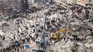 지진 사망자 2만1천500명 넘어…금세기 7번째 최악 참사