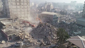 "뇌물 주고 한 층 더 올리고"…'건축 사기'가 불러온 인재