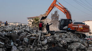 튀르키예·시리아 강진 사망자 3만 5천 명 넘어