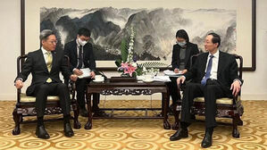 중국, 정찰풍선 한국 입장에 견제구 "시비곡직 분명히 가리길"