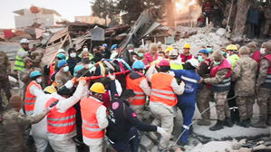 지진 피해자 PTSD 호소…석면 위험에도 노출