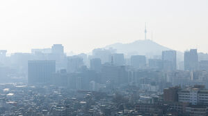 서울 미세먼지주의보 발령…"실외활동 되도록 자제"