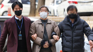9개월간 정식재판 두 번 열린 '창원 간첩단', 보석으로 석방