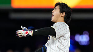 오타니 "무라카미 믿었다&hellip;결승 서는 불펜 등판"