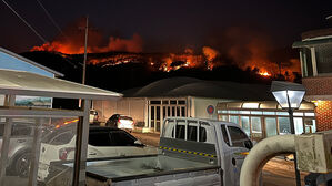 홍성&middot;대전 대형 산불&hellip;'산불 3단계' 야간 진화 주력