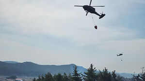 홍성 산불 진화율 58%…거센 바람에 불길 재확산