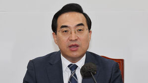 민주, '통합 비례정당' 추진단장에 박홍근 전 원내대표 내정