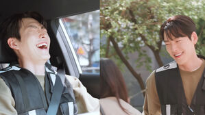 [SBS Star] Kim Woo Bin Gives a Big Smile Meeting a Fan with an Interesting Connection