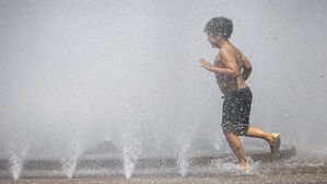 지구촌 곳곳서 때 이른 폭염&hellip;'역대 최고 기온' 잇따라 경신