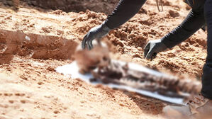 '계엄군' 지목한 곳 줄줄이 나온 유골&hellip;"50여 차례 발포"