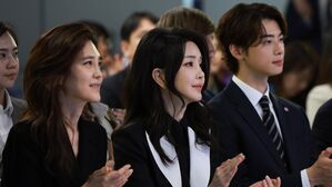 [영상] 김건희 옆에 이부진 옆에 차은우? 보기 드문 '쓰리샷'...셋이 한자리에 모인 이유