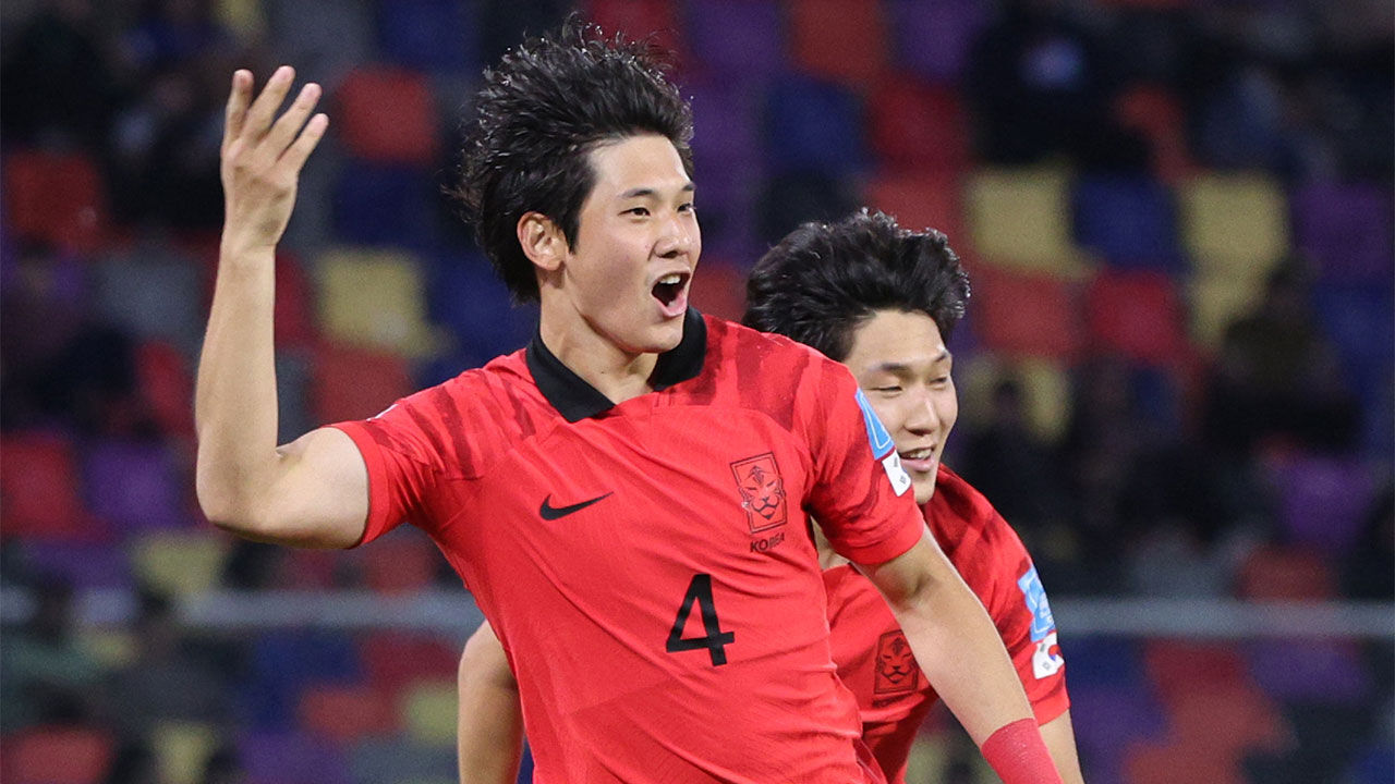 후반전 경기에서 최석현이 세 번째 골을 넣은 뒤 기뻐하고 있는 모습 (사진=연합뉴스)